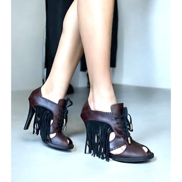 Louis Vuitton Dakota Heels Size 37 Burgundy Bordeaux Leather Fringe Peep Toe - Picture 13 of 14